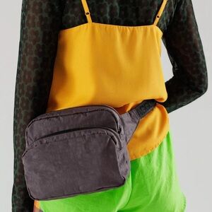 BAGGU purple fanny pack